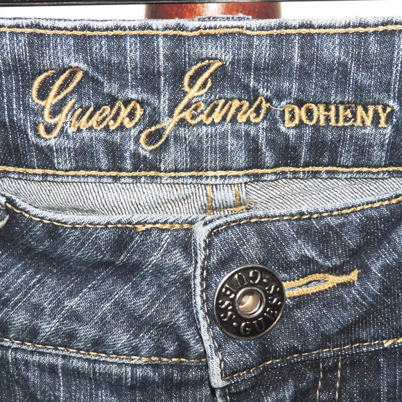Guess "Doheny" distressed denim jeans - Picture 3 of 7